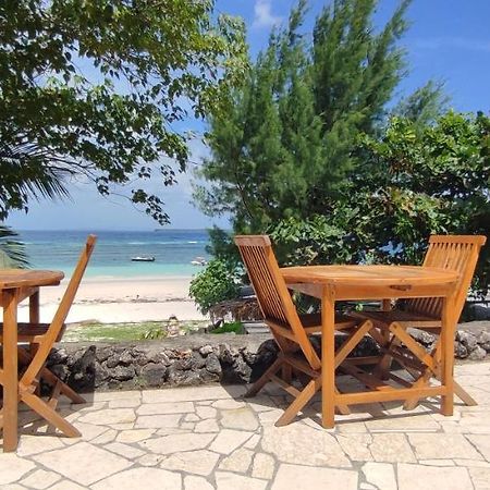 Bara Beach Bungalows Bira Luaran gambar
