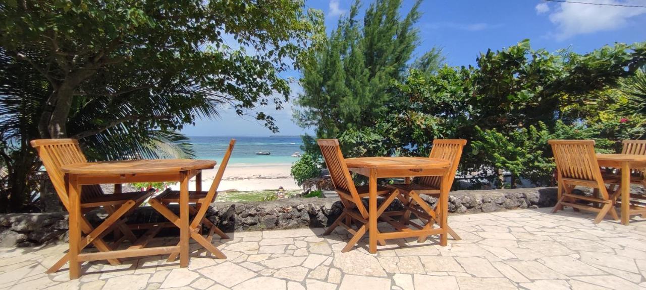 Bara Beach Bungalows Bira Luaran gambar