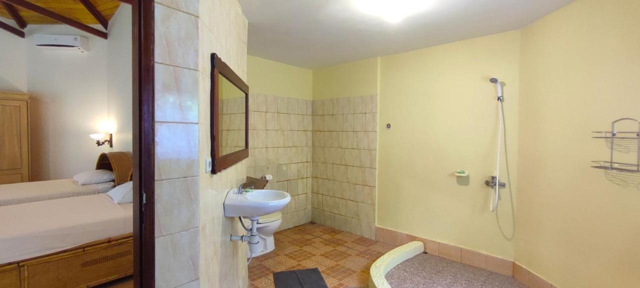 Bara Beach Bungalows Bira Luaran gambar