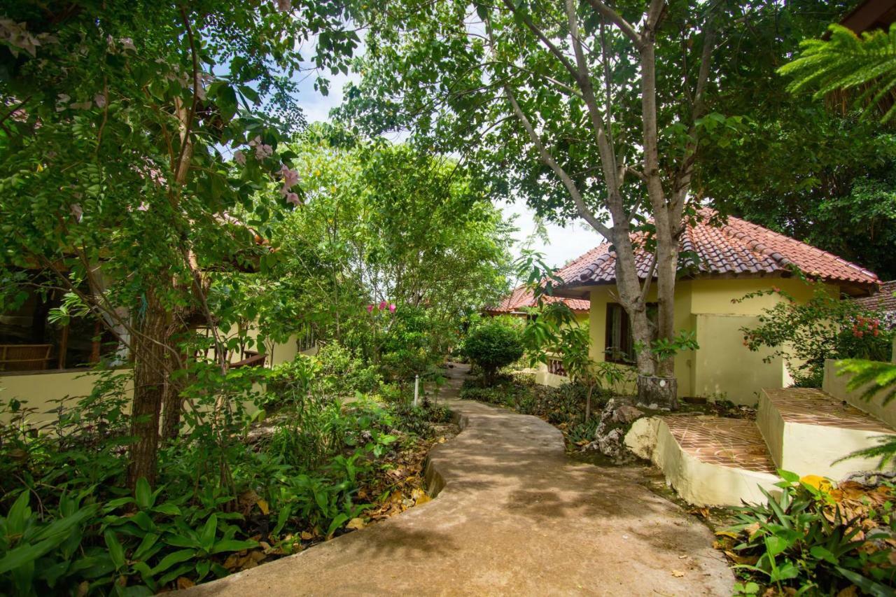 Bara Beach Bungalows Bira Luaran gambar